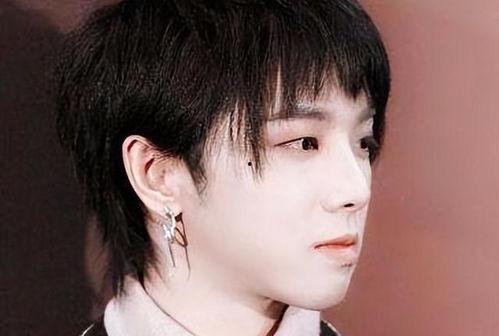娱乐吃瓜酱宋亚轩,从山东少年到娱乐圈新星的成长之路