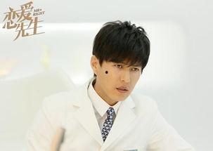 娱乐吃瓜姐靳东,娱乐圈的“吃瓜姐”如何成为实力派演员