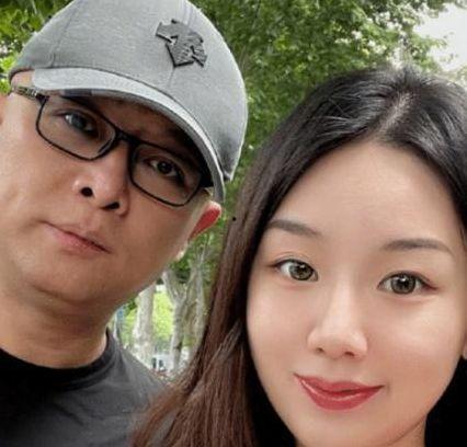 娱乐圈大家都是吃瓜,瓜田李下，揭秘明星幕后故事